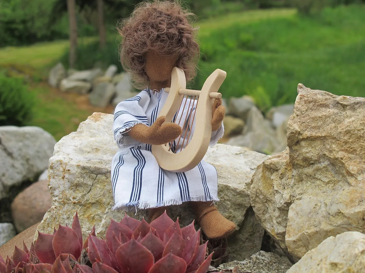 Small decorative harp outdoors Small decorative harp outdoors