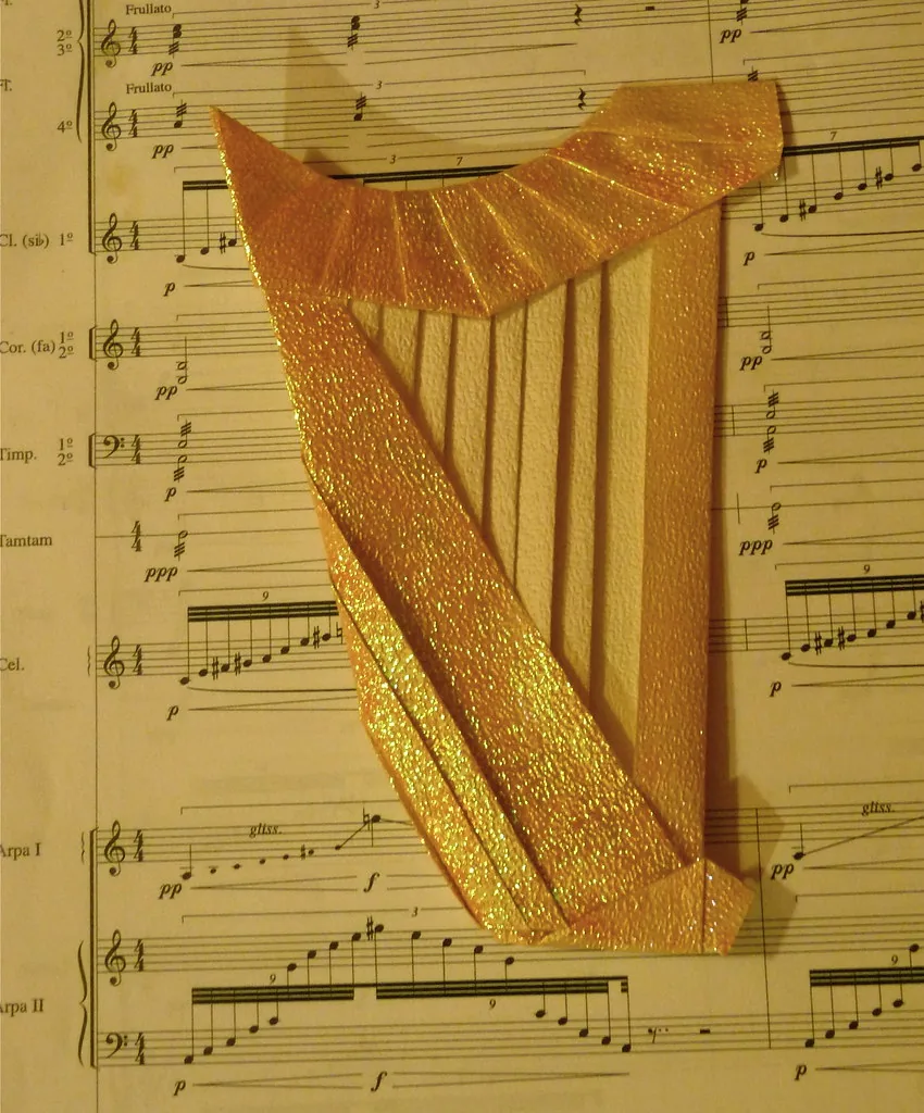 golden harp on sheet music golden harp on sheet music
