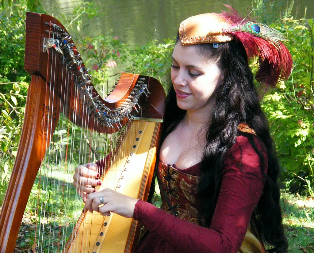 Jouer de la harpe sans prof : possible ou non ?