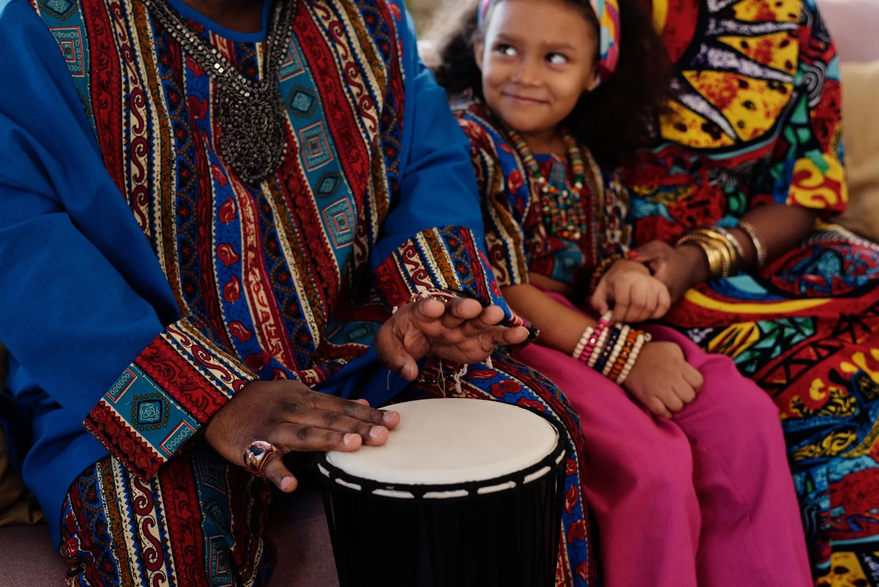 Djembe joue en cercle familial